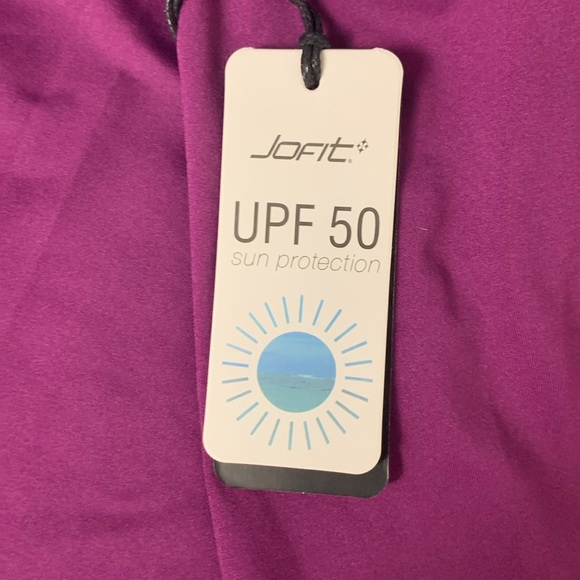 Jofit NWT Performance Wear Top w UPF 50, long sleeve w holes for your thumb - Picture 5 of 10
